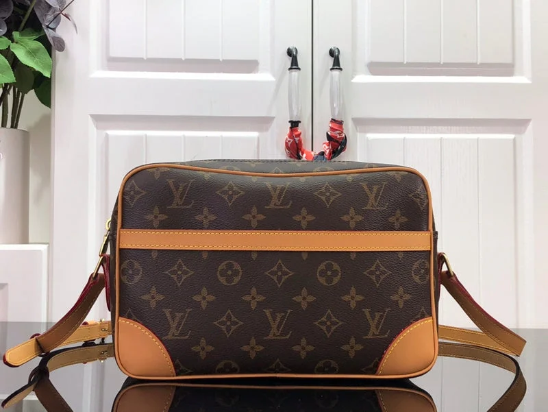 Louis Vuitton Neverfull bags with large capacity for everyday essentialsBoldCollect - LOUIS VUITTON BAGS - 2600