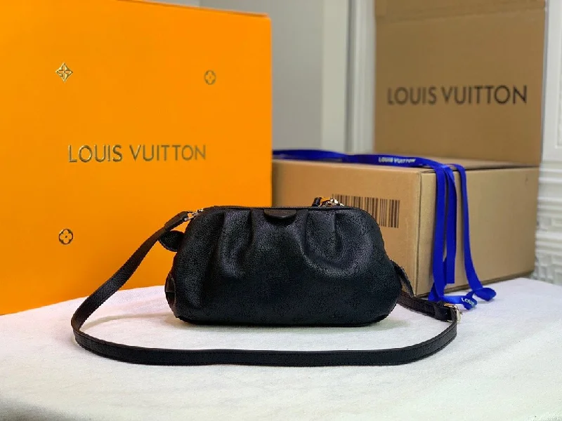 Louis Vuitton crossbody bags in a bold red color for a statementDesigner Handbags Louis Vuitton 122