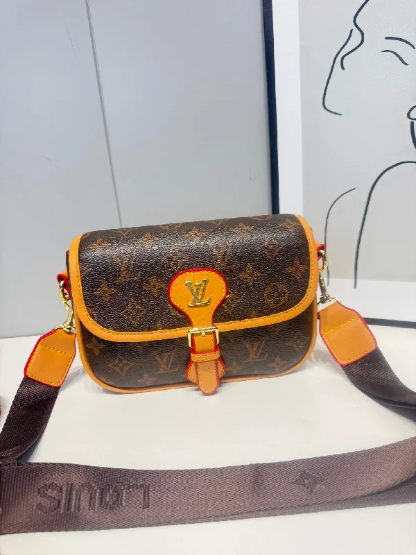 Louis Vuitton bags with a detachable mirror inside for on - the - go touch - upsLouis Vuitton handbags