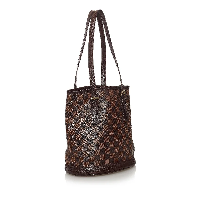 Ladies Louis Vuitton shoulder bags with a magnetic - closure flap for easeLouis Vuitton Damier Ebene Marais (32592)