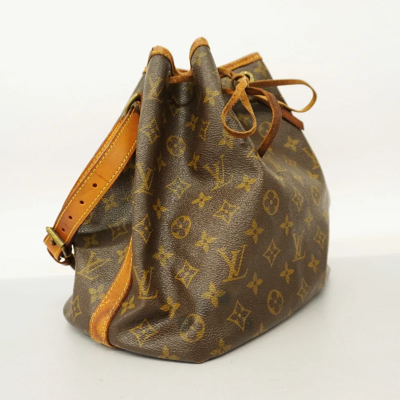 Louis Vuitton bags with a chain - link trim and a leather body for a modern edgeLouis Vuitton  Monogram Petit Noe M42226 Women's Shoulder Bag