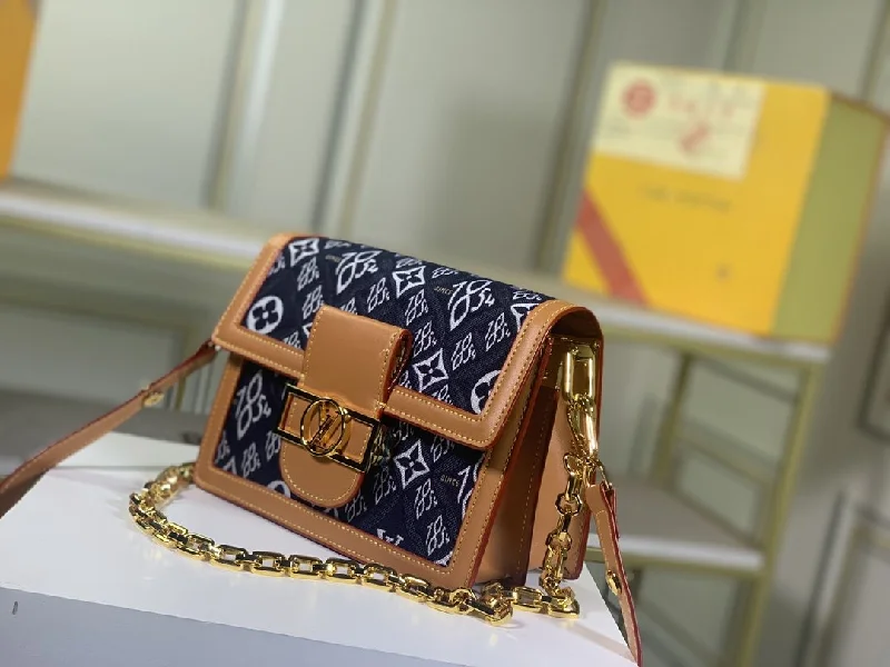 Louis Vuitton backpacks with a padded back panel for comfort during long - wearDesigner Handbags Louis Vuitton 109