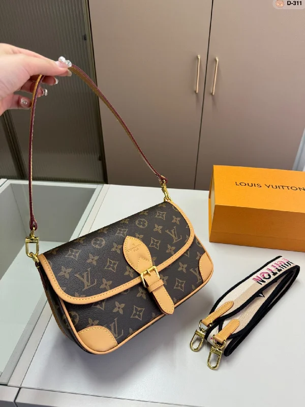 Ladies Louis Vuitton handbags with a detachable coin purse insideLouis vuitton handbags