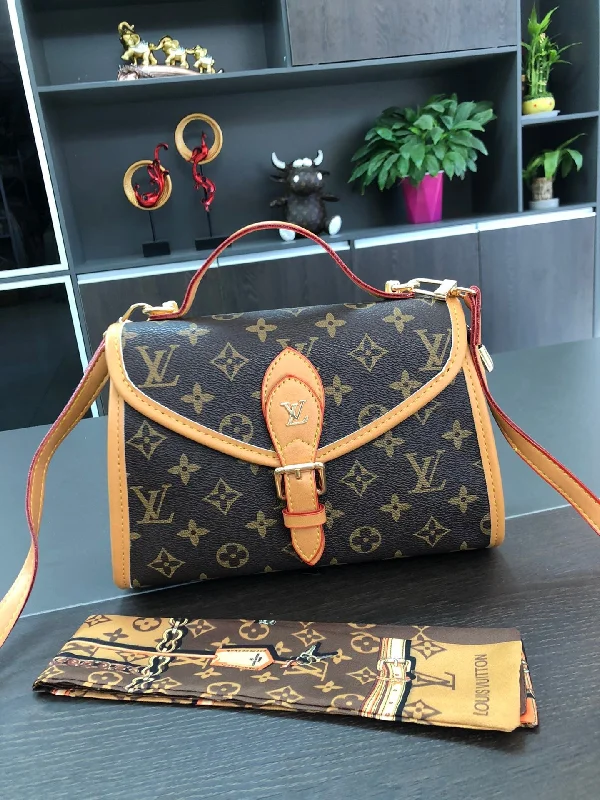 Ladies Louis Vuitton shoulder bags with a magnetic - closure flap for easeLouis vuitton handbag plus Twilly