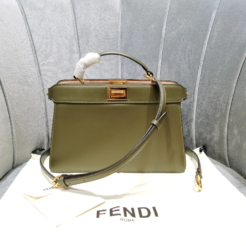 Ladies Fendi Peekaboo bags with a hand - stitched leather handle for artisanal charmFendi Luxury Bag - FED - 441