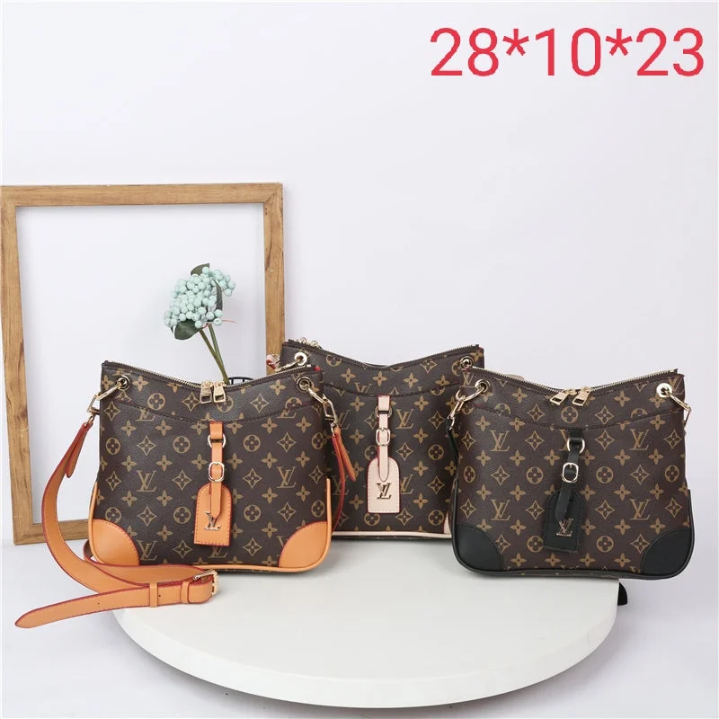 Ladies Louis Vuitton shoulder bags with a magnetic - closure flap for easeLouis vuitton handbag