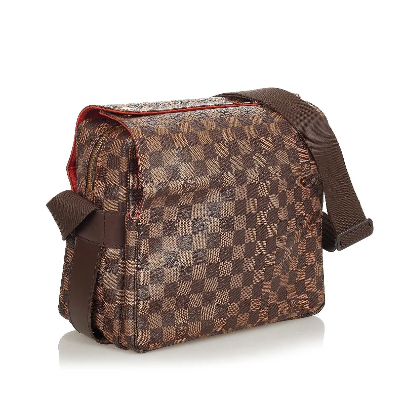 Louis Vuitton Petite Malle bags with a hard - shell structure for uniquenessLouis Vuitton Damier Ebene Naviglio (24248)