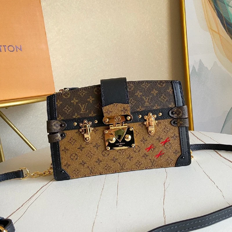 Ladies Louis Vuitton Petite Malle bags with a star - shaped charm for cutenessDesigner Handbags Louis Vuitton 144