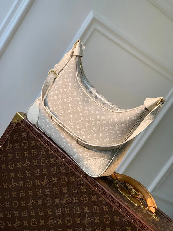 Louis Vuitton Twist bags with a crystal - embellished LV - turnlockBoldCollect - LOUIS VUITTON Bags - 254