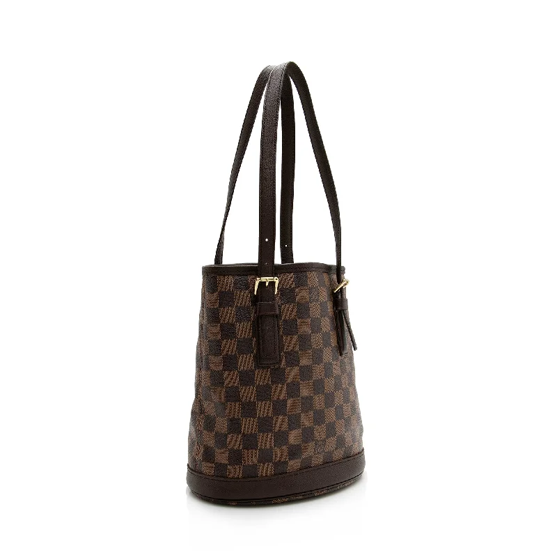 Louis Vuitton bags with a chain - link trim and a leather body for a modern edgeLouis Vuitton Damier Ebene Marais Bucket Tote (22212)