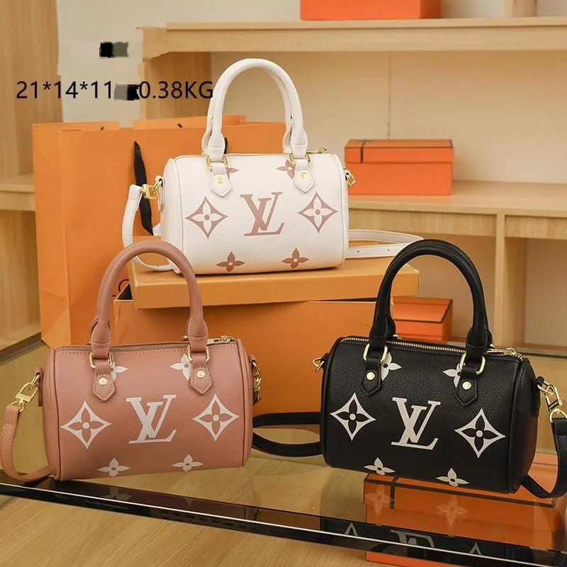 Ladies Louis Vuitton handbags with a detachable coin purse insideLouis Vuitton Handbag