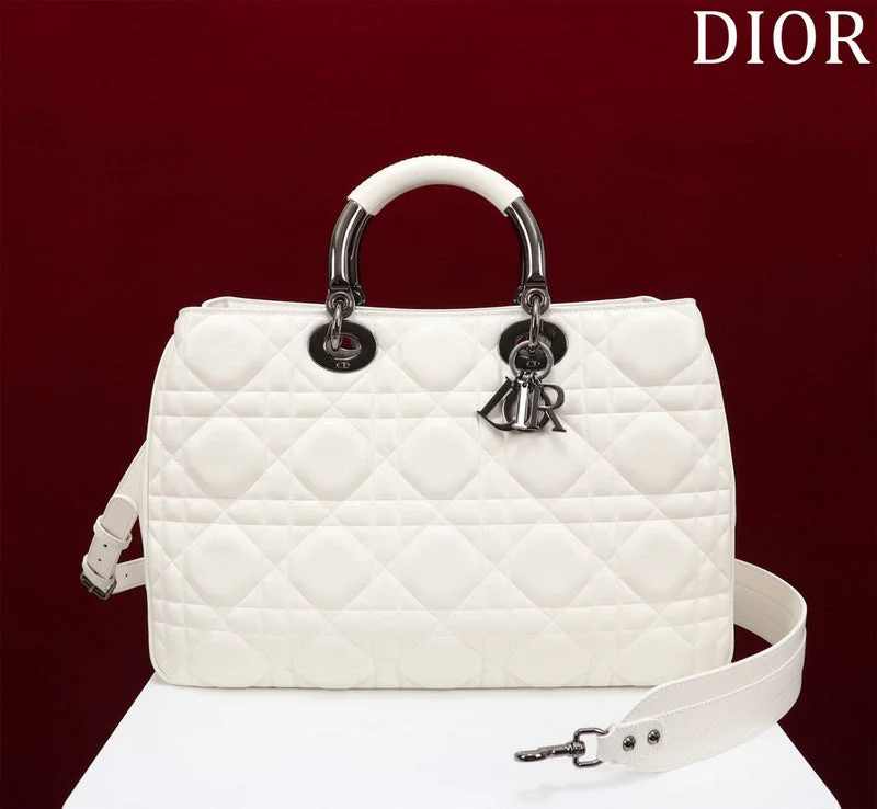 Christian Dior Saddle bags with a patent leather finish for a shiny lookGAK BAGZ - Dior Bags - 1029