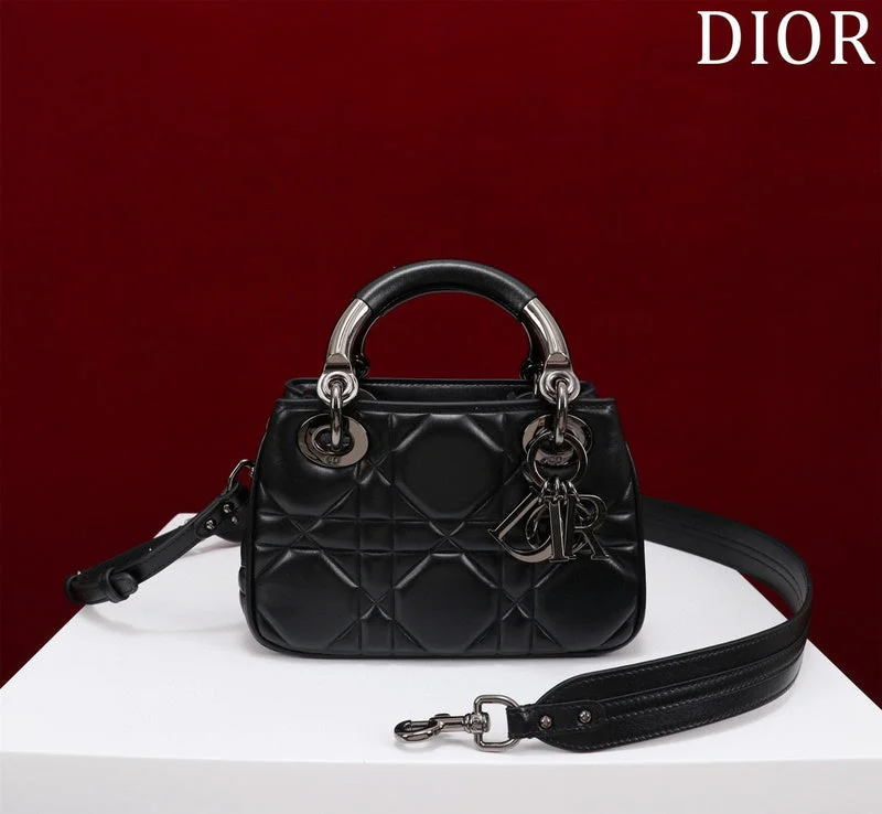 Christian Dior Saddle bags with a studded trim for a bold lookGAK BAGZ - Dior Bags - 1033